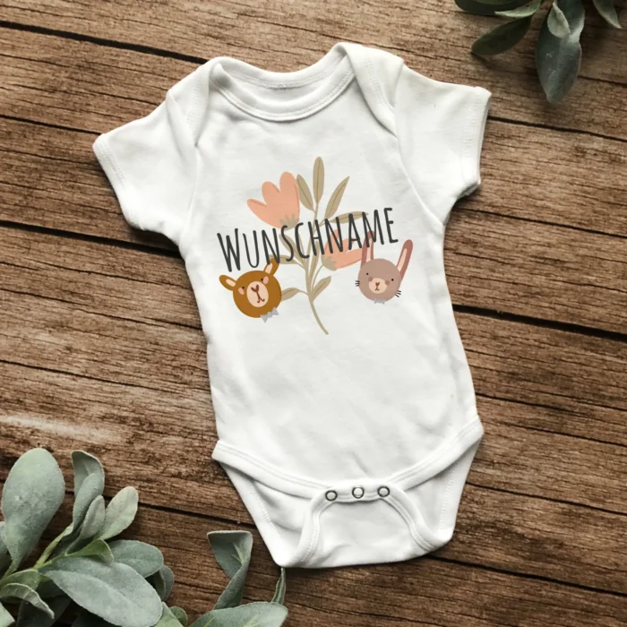 BB 5_1920x1920 Wunschname mit Tieren | bedruckter Babybody – Bild 1