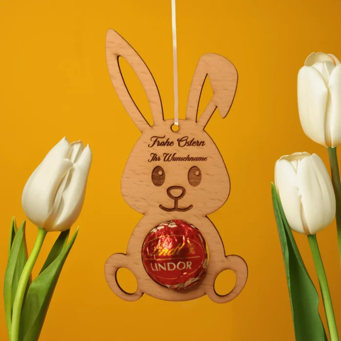 Osterhase mit Praline – Bild 1