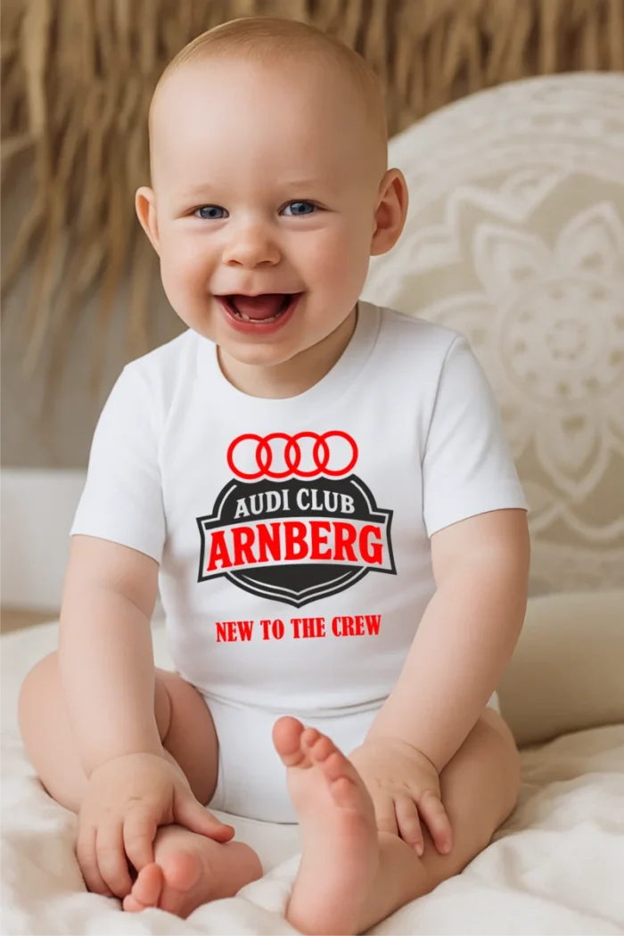 Audi Club Arnberg New to the Crew | bedruckter Babybody – Bild 2